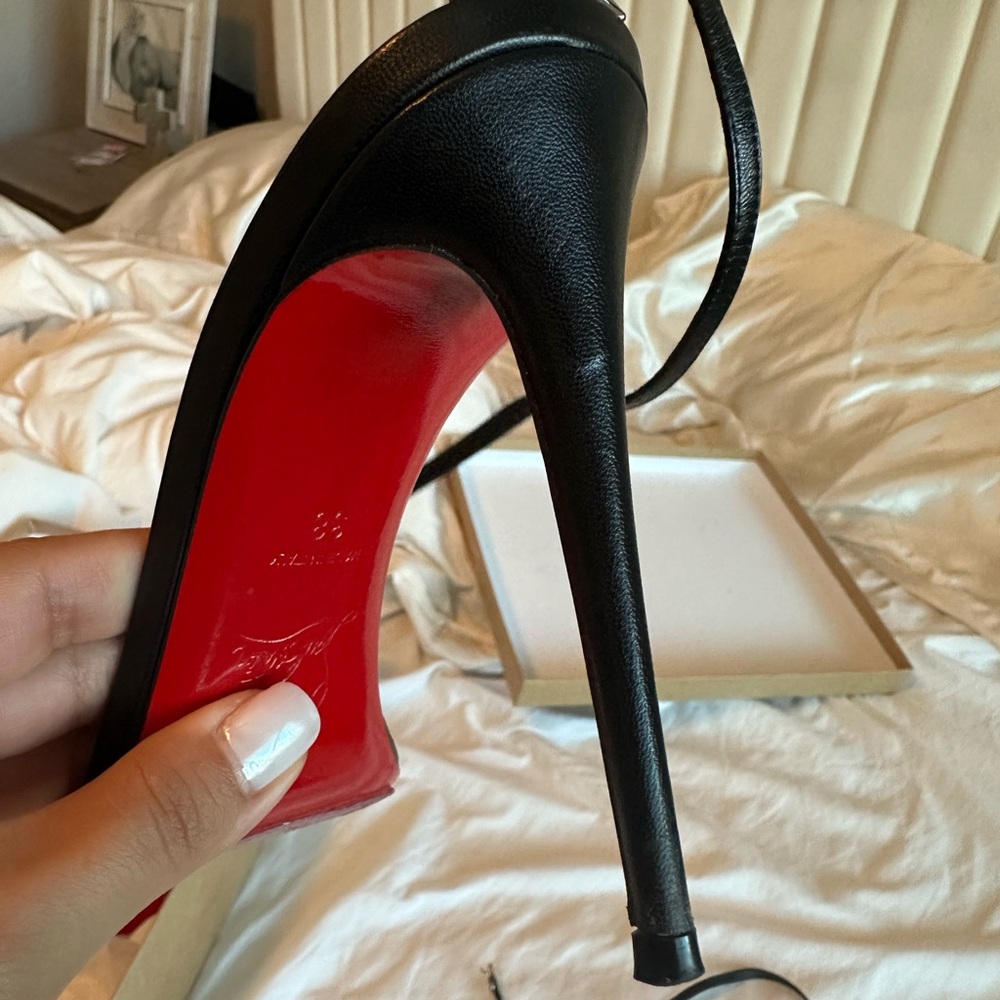 So Me Louboutin View 5